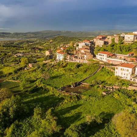 Traditional House, View On Lake, Yoga, Sauna R4543 *