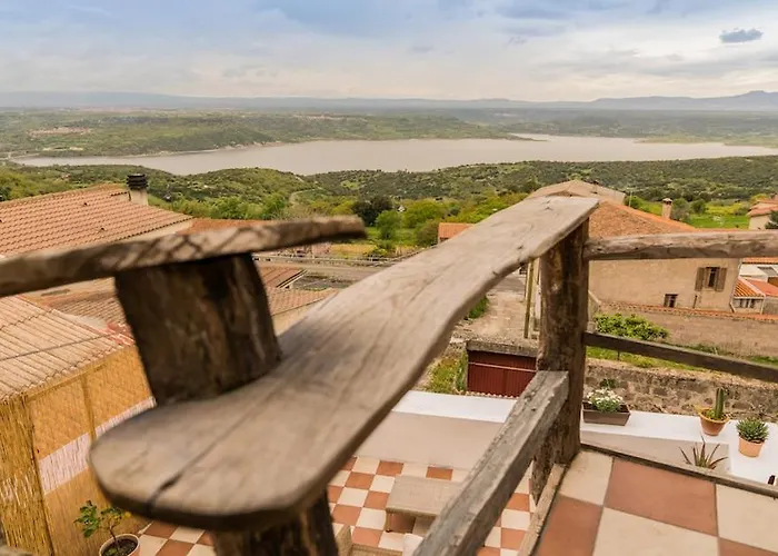 Traditional House, View On Lake, Yoga, Sauna R4543 بيت للعطل Sorradile