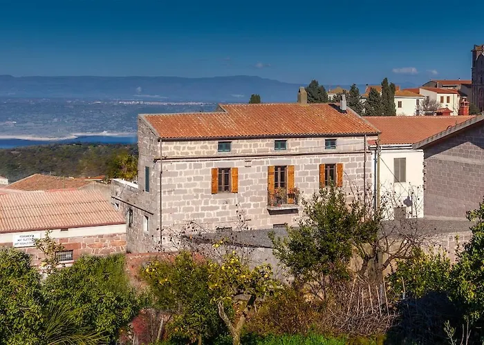 بيت للعطل Traditional House, View On Lake, Yoga, Sauna R4543 Sorradile