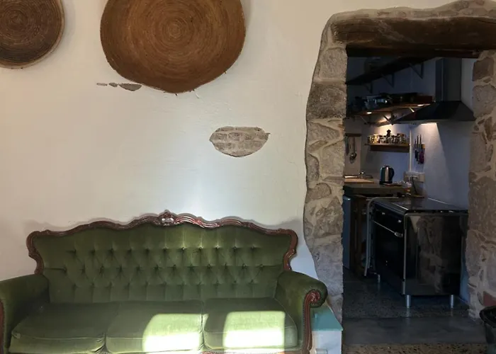 Traditional House, View On Lake, Yoga, Sauna R4543 بيت للعطل